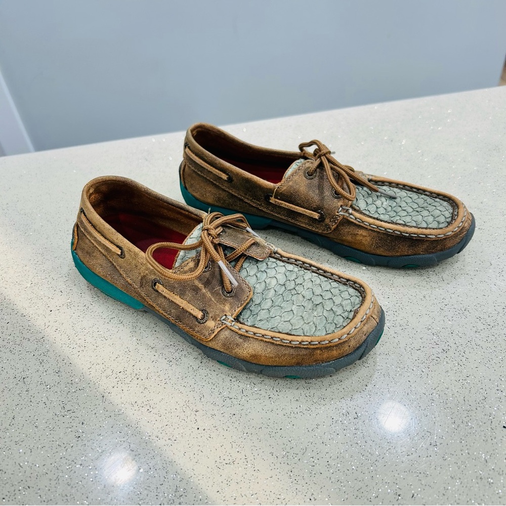 Twisted X®~Ladies' Fish Gill Bomber Driving Moccasins~Brown/Turquoise~WDM0067~7M